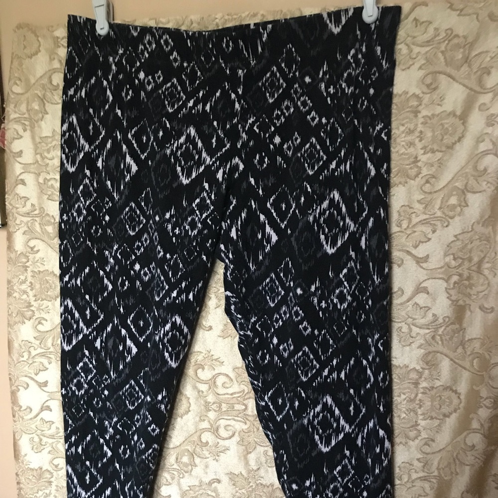 Cropped pants. Cato size XL
